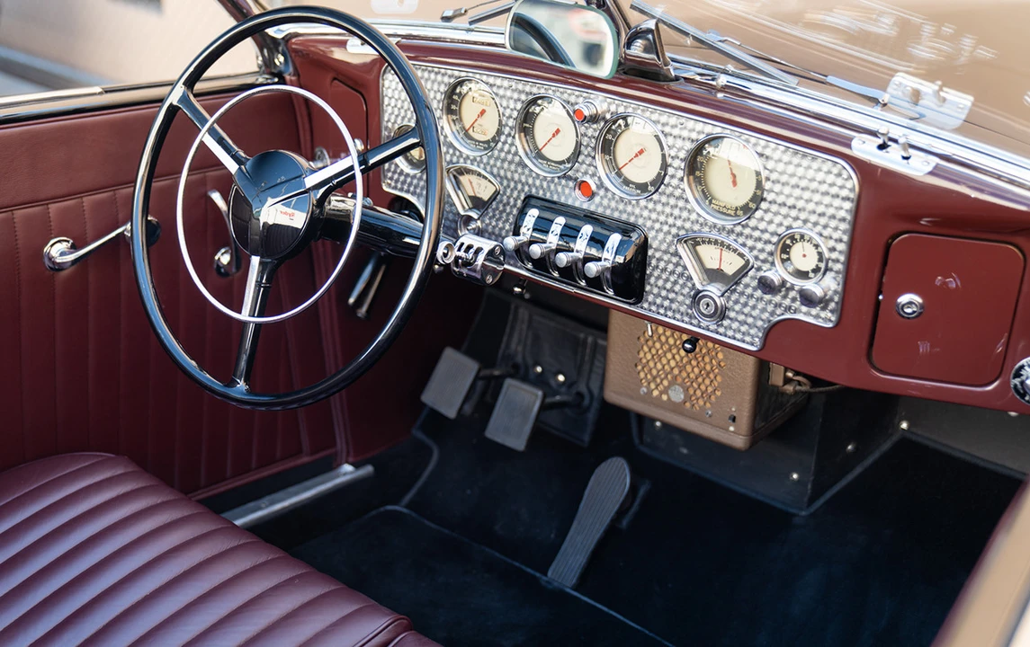 1937 Cord 810 & 812 - Image 21 of 31
