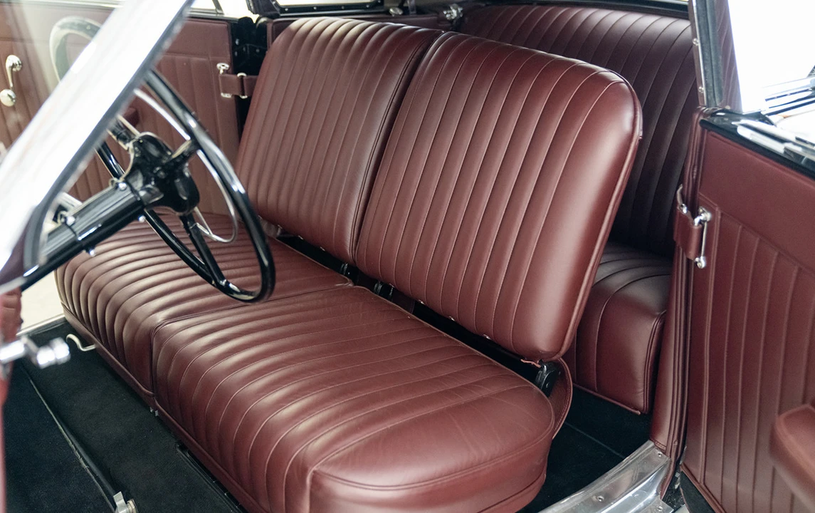 1937 Cord 810 & 812 - Image 18 of 31
