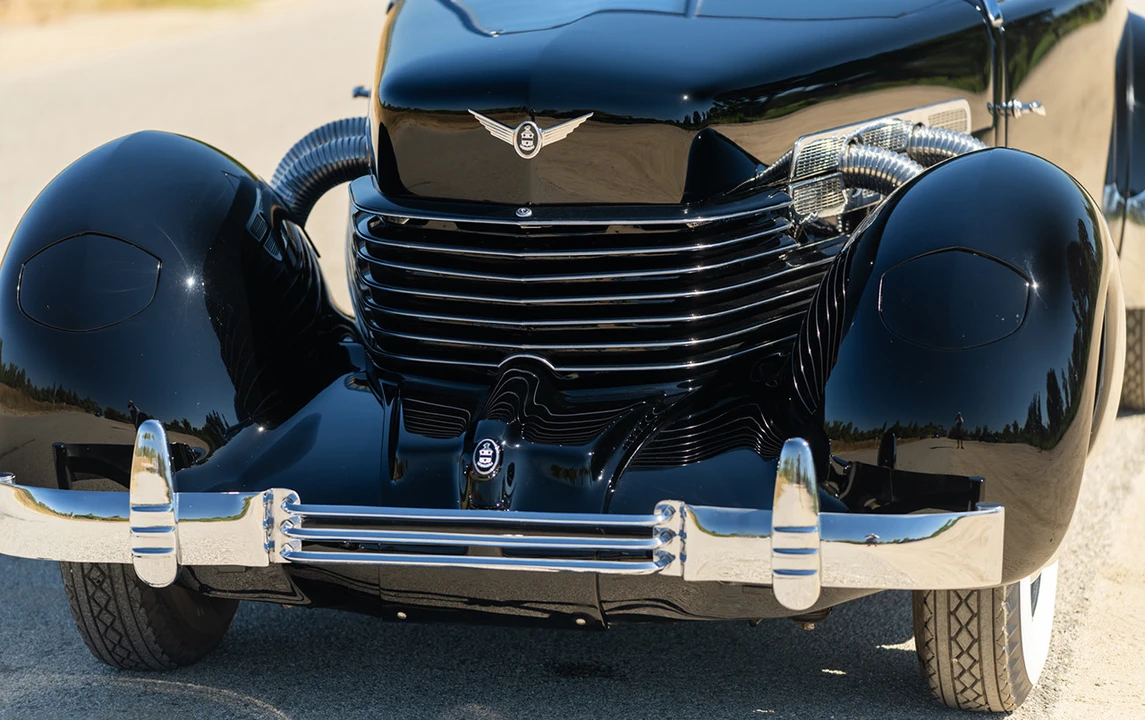 1937 Cord 810 & 812 - Image 10 of 31