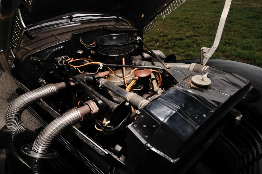 1937 Cord 810 & 812 - Image 7 of 12