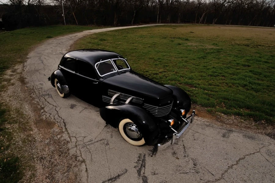 1937 Cord 810 & 812 - Image 12 of 12