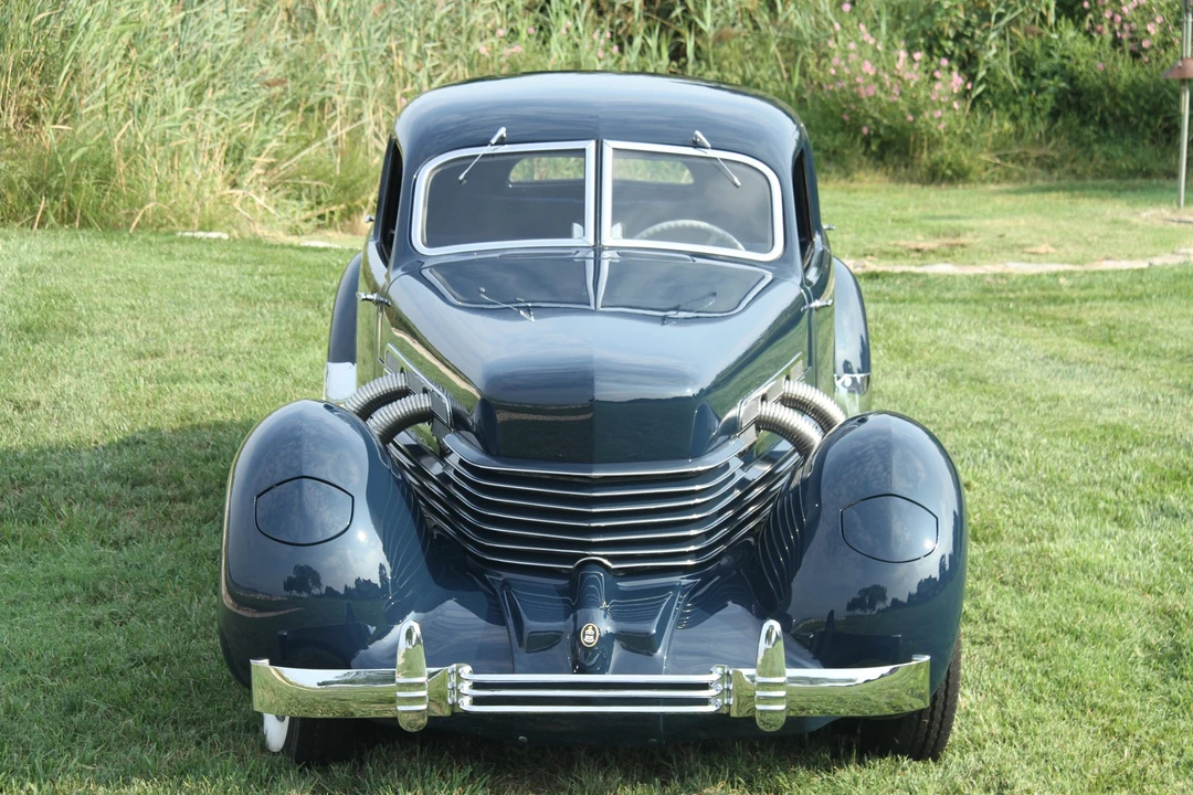 1937 Cord 810 & 812 - Image 25 of 31