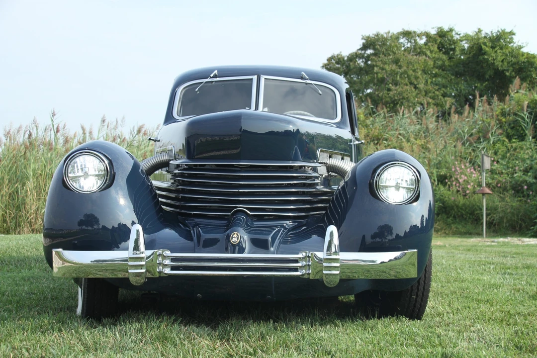 1937 Cord 810 & 812 - Image 28 of 31