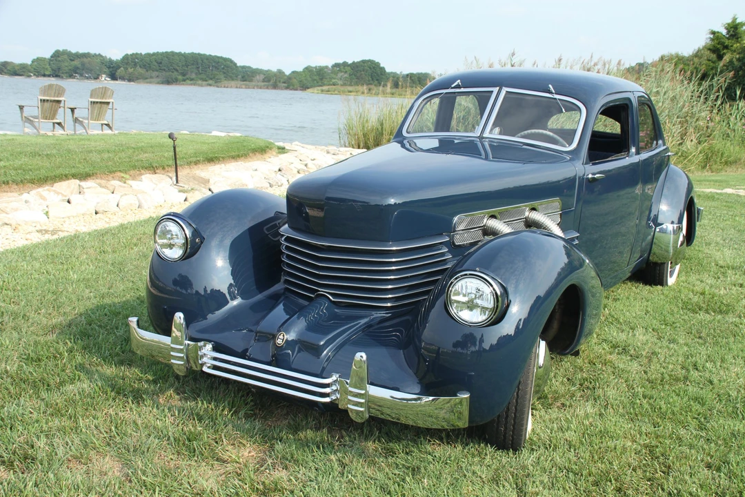 1937 Cord 810 & 812 - Image 29 of 31