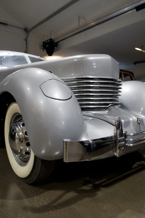 1937 Cord 810 & 812 - Image 12 of 31