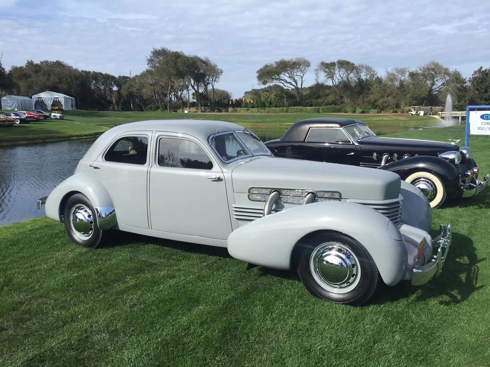 1937 Cord 810 & 812 - Image 24 of 31