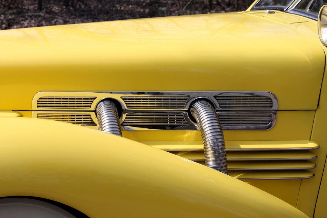 1937 Cord 810 & 812 - Image 4 of 7