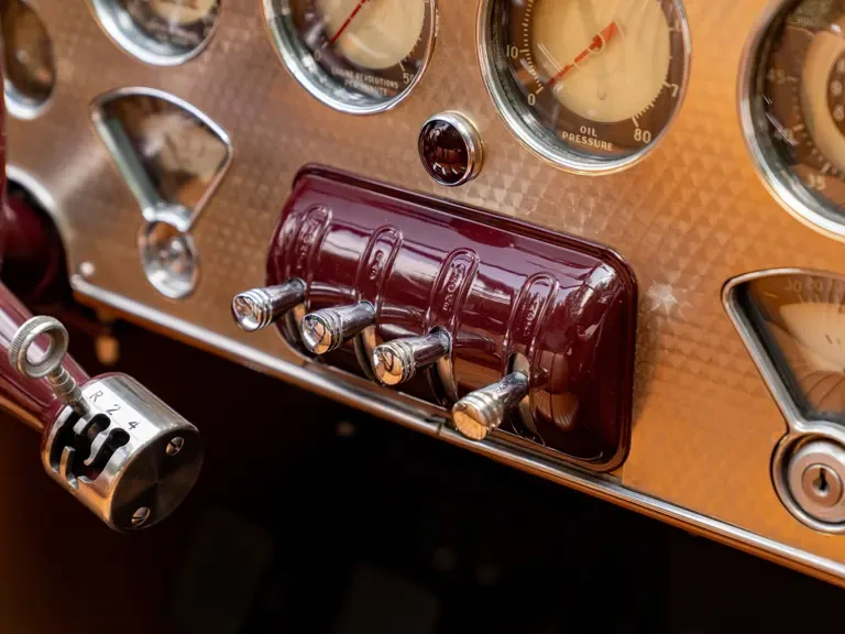 1937 Cord 810 & 812 - Image 20 of 31