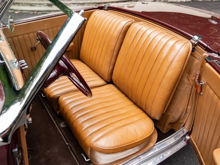 1937 Cord 810 & 812 - Image 22 of 31