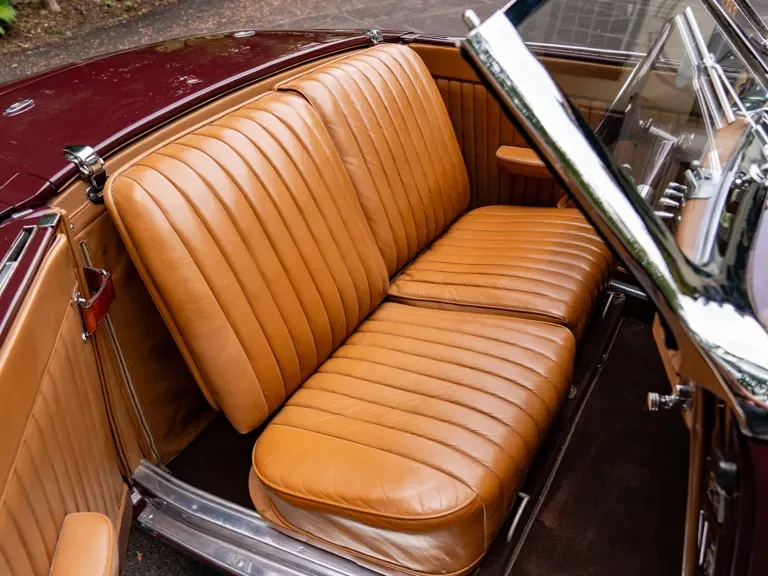 1937 Cord 810 & 812 - Image 23 of 31