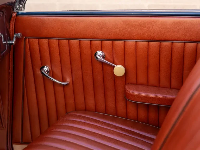 1937 Cord 810 & 812 - Image 27 of 31