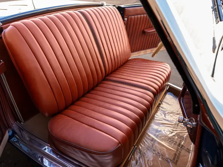 1937 Cord 810 & 812 - Image 26 of 31