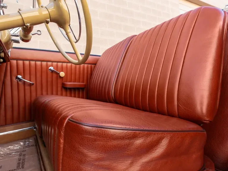 1937 Cord 810 & 812 - Image 25 of 31