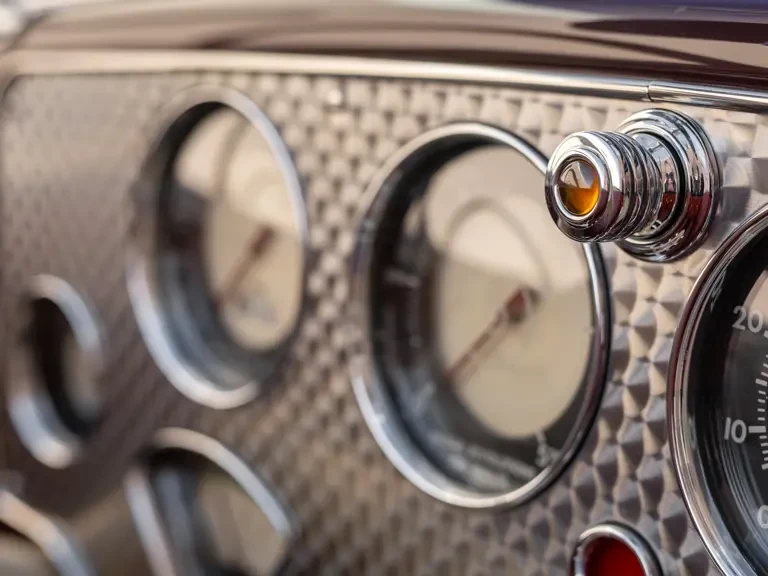 1937 Cord 810 & 812 - Image 24 of 31