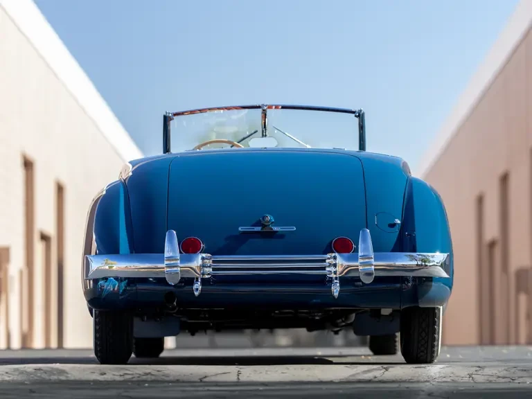 1937 Cord 810 & 812 - Image 9 of 31