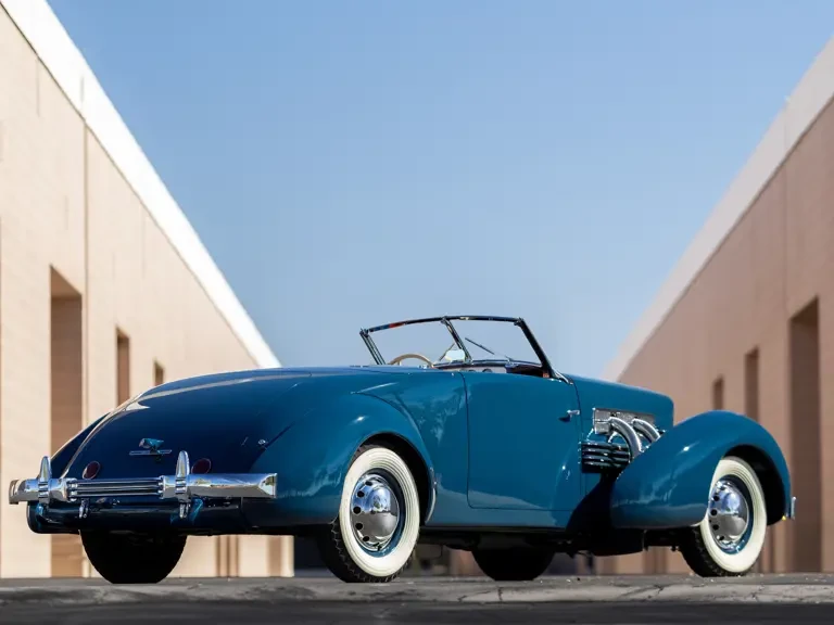 1937 Cord 810 & 812 - Image 3 of 31