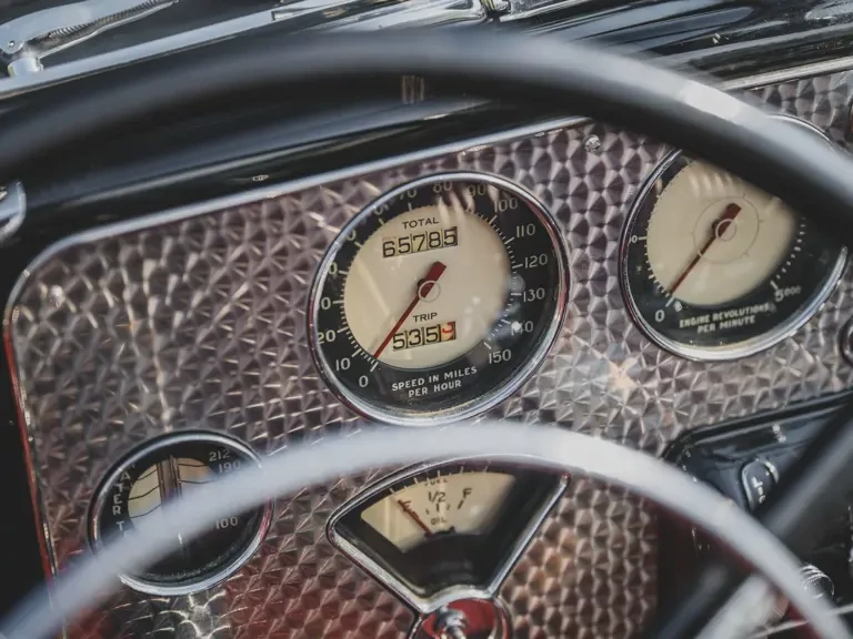 1937 Cord 810 & 812 - Image 24 of 31