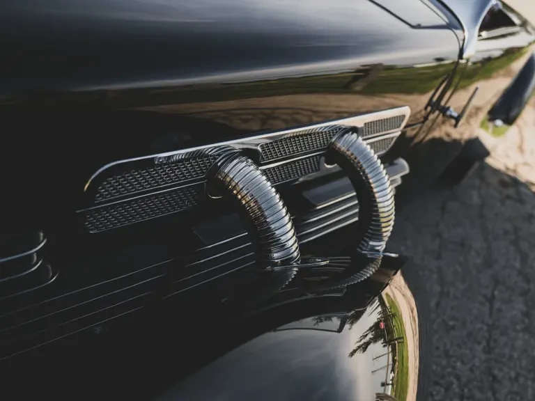1937 Cord 810 & 812 - Image 12 of 31