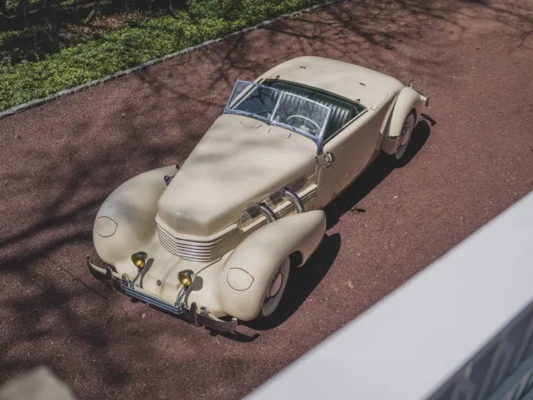 1937 Cord 810 & 812 - Image 8 of 31