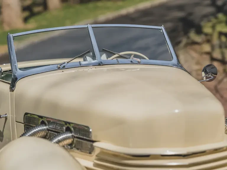 1937 Cord 810 & 812 - Image 24 of 31