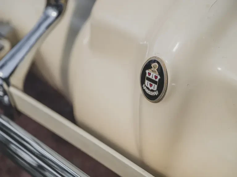 1937 Cord 810 & 812 - Image 15 of 31