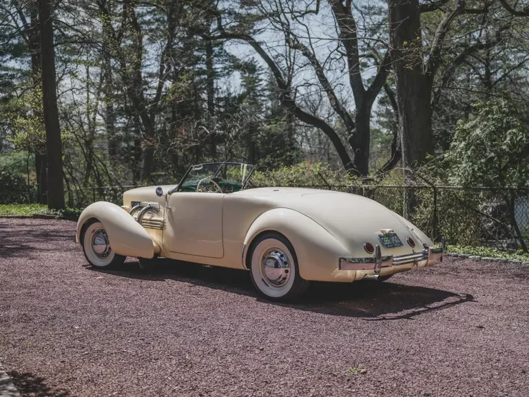 1937 Cord 810 & 812 - Image 9 of 31