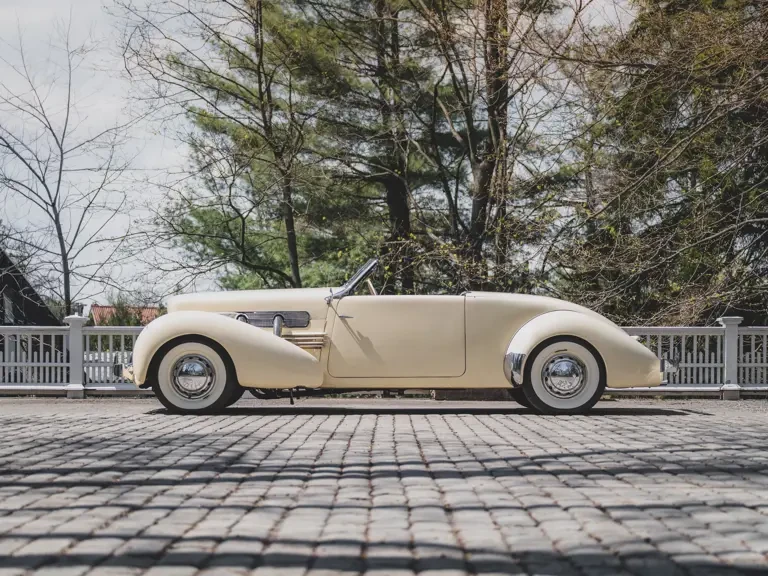 1937 Cord 810 & 812 - Image 6 of 31