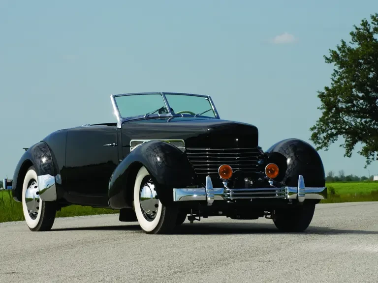 1937 Cord 810 & 812 - Image 2 of 2