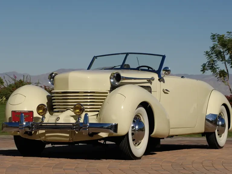 1937 Cord 810 & 812 - Image 2 of 2