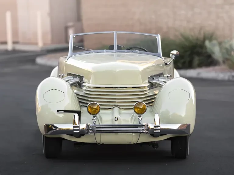 1937 Cord 810 & 812 - Image 8 of 31
