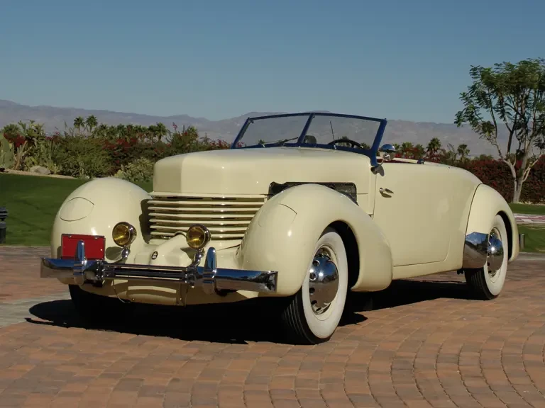 1937 Cord 810 & 812 - Image 2 of 2