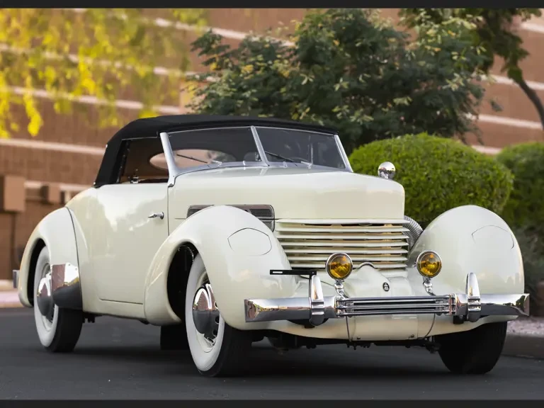 1937 Cord 810 & 812 - Image 28 of 31
