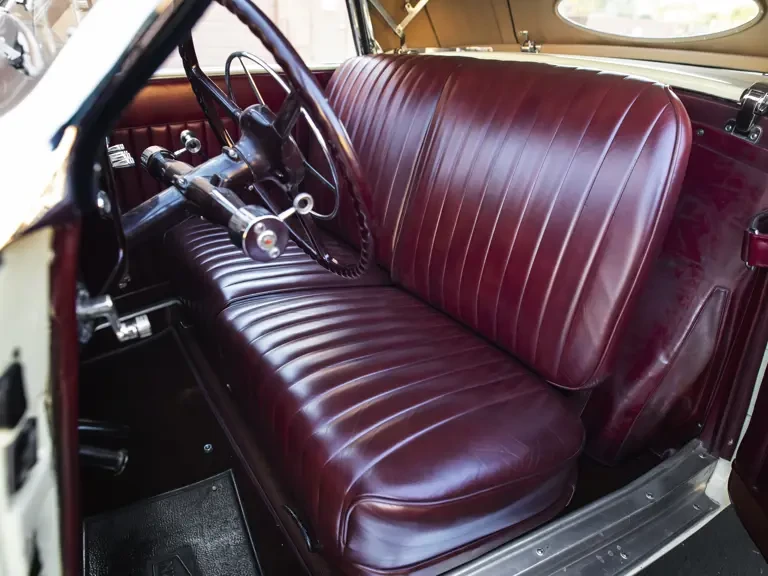 1937 Cord 810 & 812 - Image 20 of 31