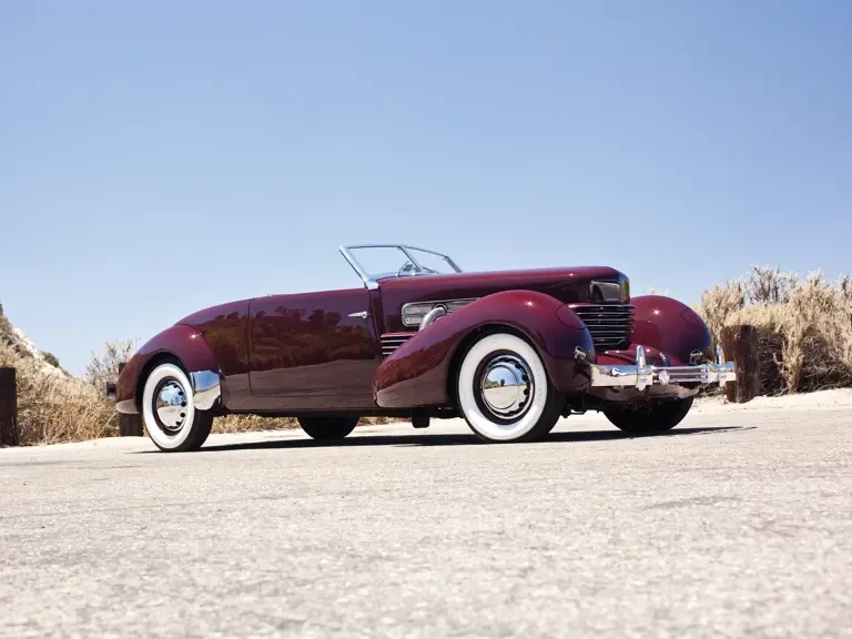 1937 Cord 810 & 812 - Image 2 of 23
