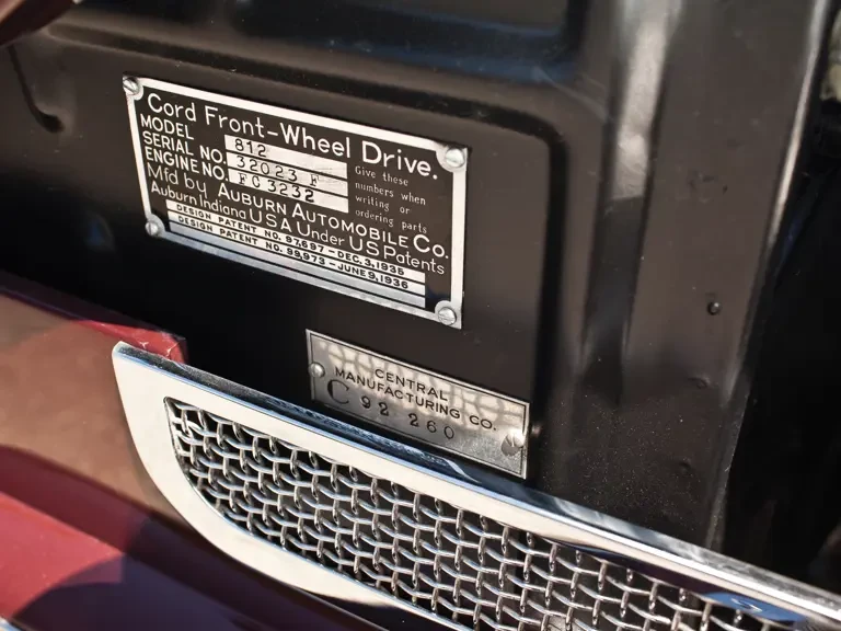 1937 Cord 810 & 812 - Image 22 of 23