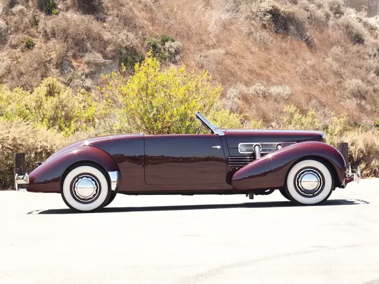 1937 Cord 810 & 812 - Image 6 of 23