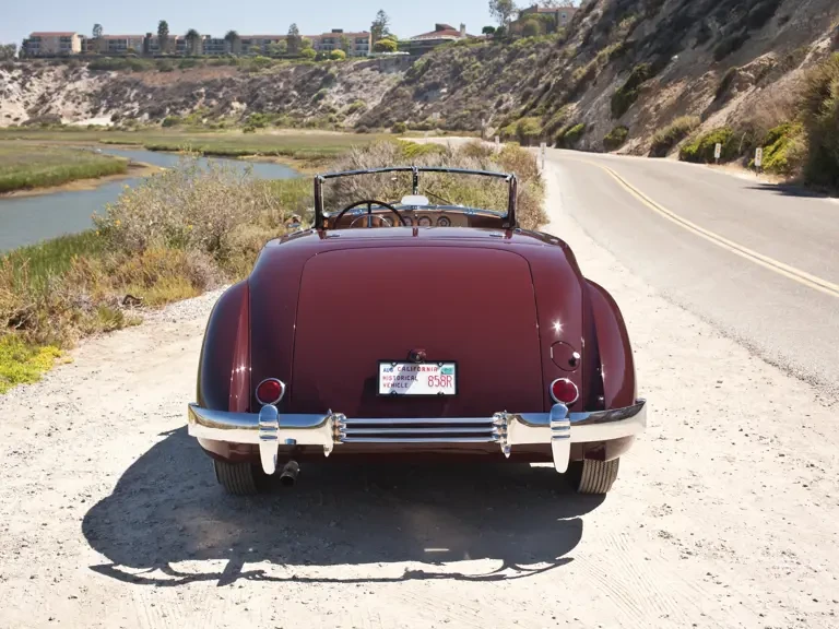 1937 Cord 810 & 812 - Image 11 of 23