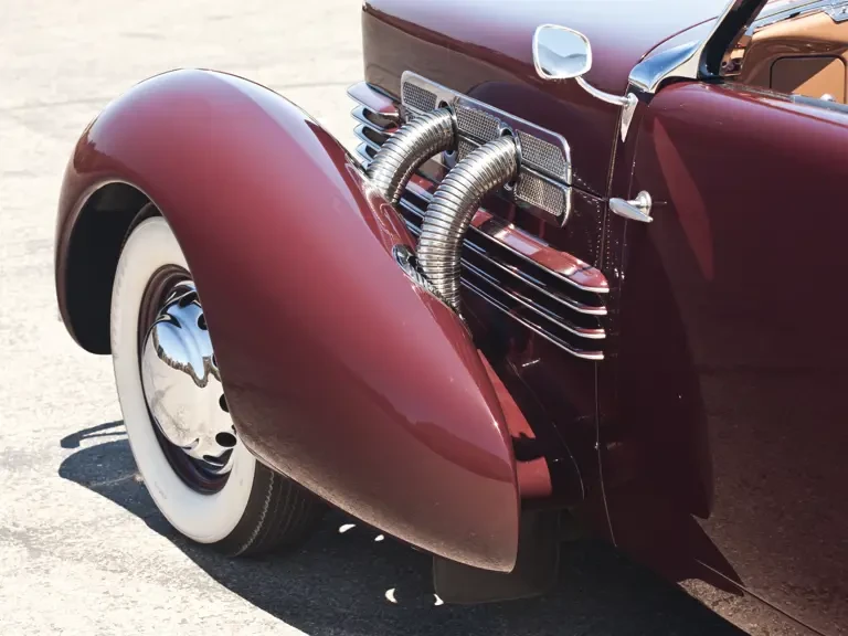 1937 Cord 810 & 812 - Image 8 of 23