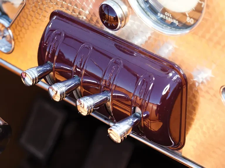 1937 Cord 810 & 812 - Image 16 of 23