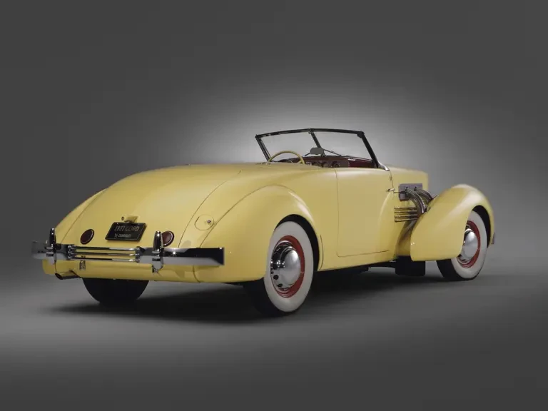 1937 Cord 810 & 812 - Image 6 of 16