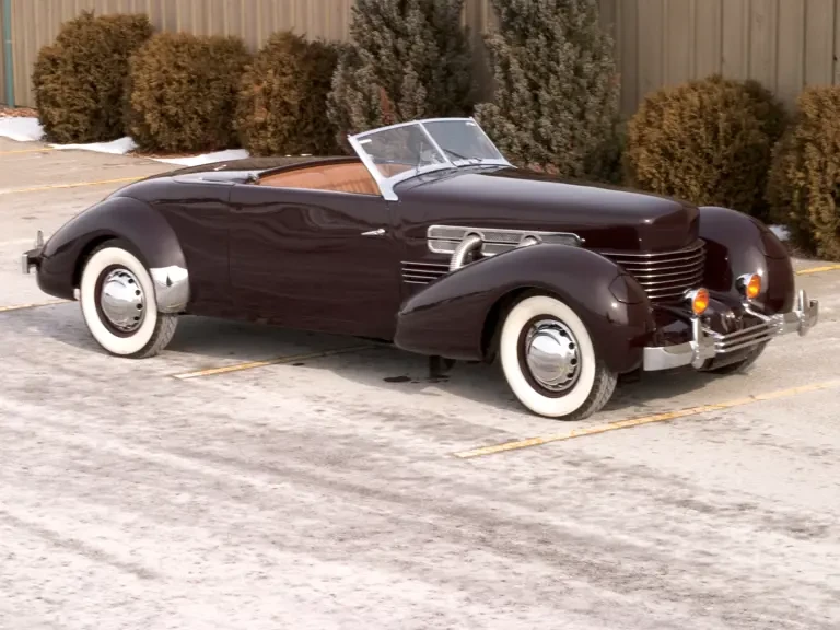 1937 Cord 810 & 812 - Image 2 of 2