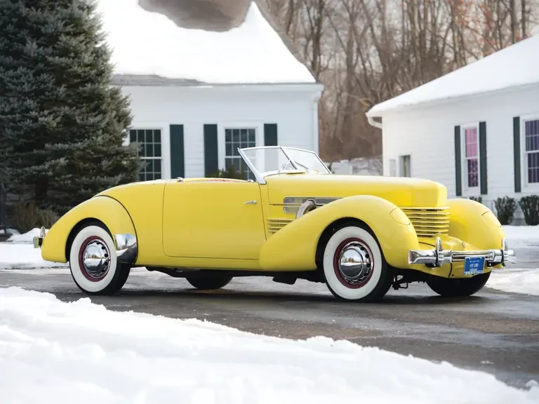 1937 Cord 810 & 812 - Image 2 of 22