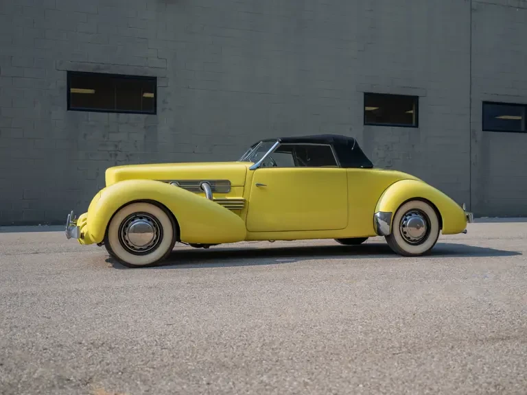 1937 Cord 810 & 812 - Image 7 of 31