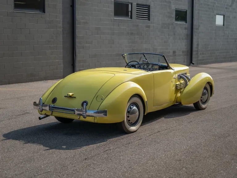 1937 Cord 810 & 812 - Image 3 of 31