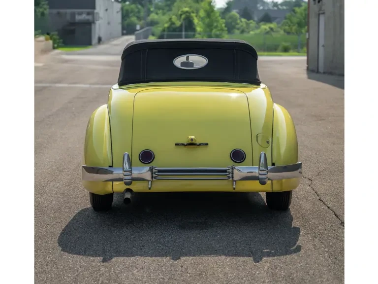 1937 Cord 810 & 812 - Image 9 of 31