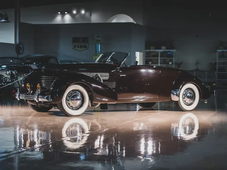 1937 Cord 810 & 812 - Image 6 of 31
