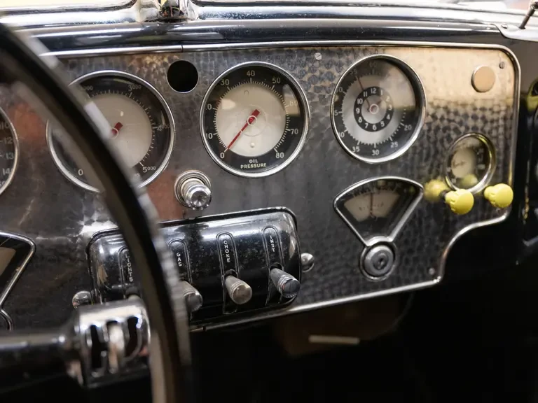 1937 Cord 810 & 812 - Image 30 of 31