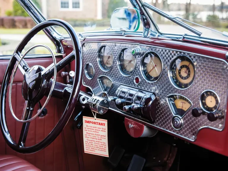 1937 Cord 810 & 812 - Image 13 of 31