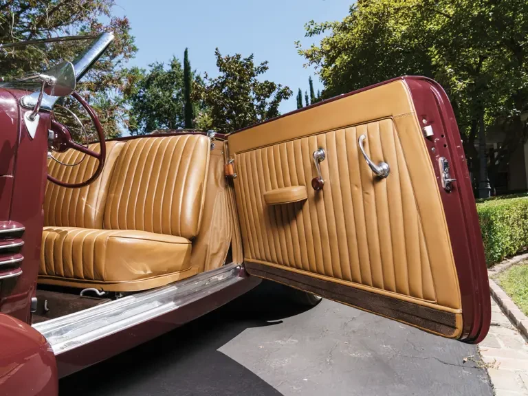 1937 Cord 810 & 812 - Image 12 of 31