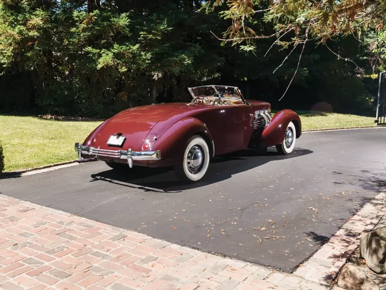 1937 Cord 810 & 812 - Image 3 of 31